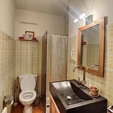 De 25m² Au Pied Des Pistes Avec Kitchenette, Terrasse Et Casier A Skis - Fr-1-560-57 *
